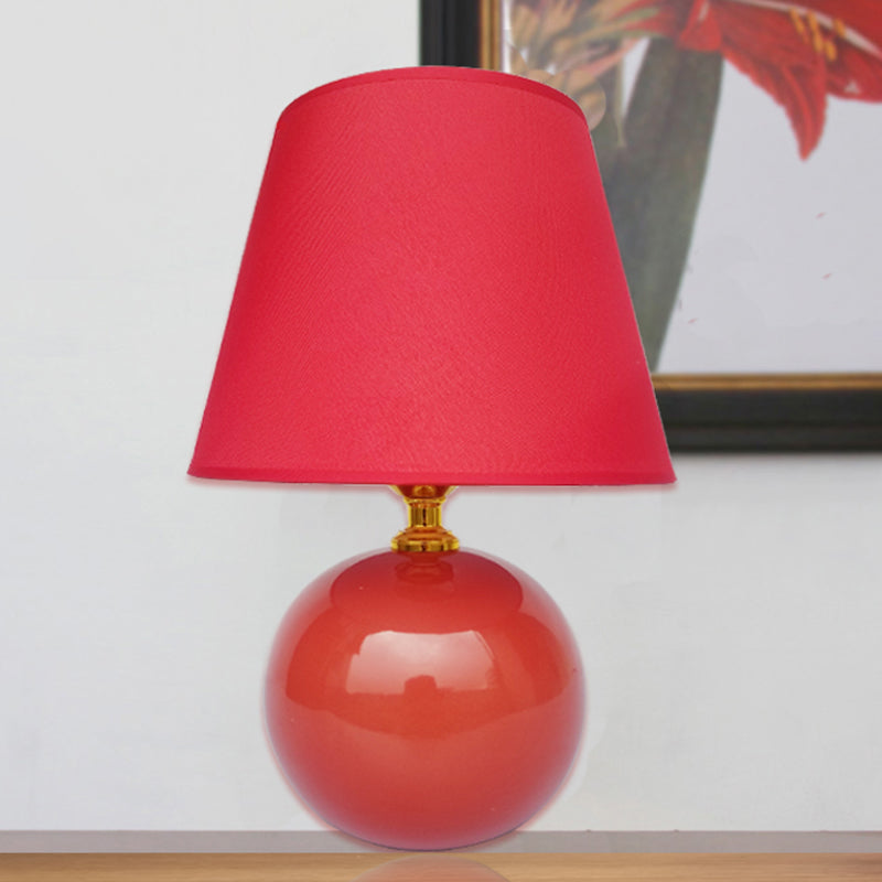 Large tâche d'épluche lumière moderniste tissu 1 tête rouge petite lampe de bureau avec base en céramique, 8 "/ 9" de large