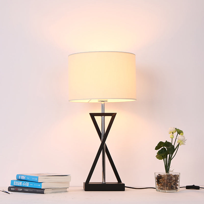 Modernism 1 Head Table Light White Cylindrical Small Desk Lamp with Fabric Shade