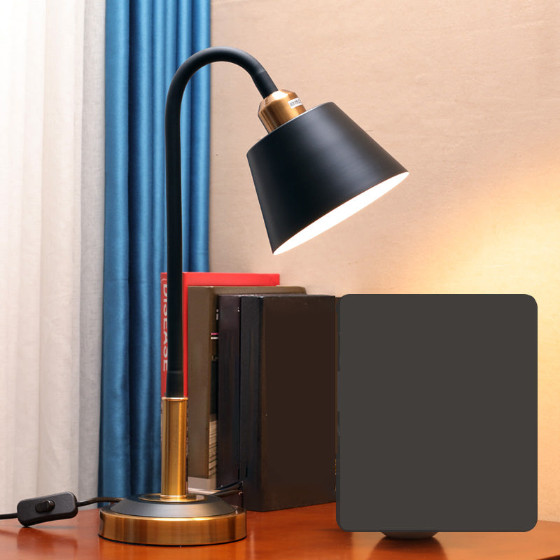 Cone 1 Light Table Lamp Mid-Century Modern Metal Night Table Lamps in Black