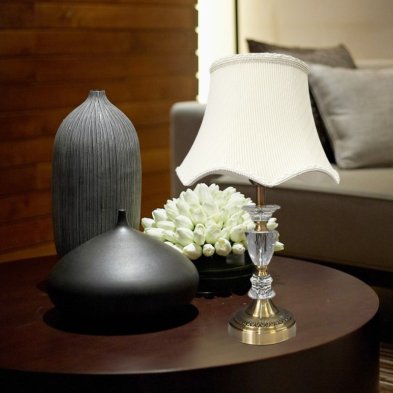 Modern Scalloped Table Lamp Faceted Crystal 1 Head Living Room Nightstand Light in Gold