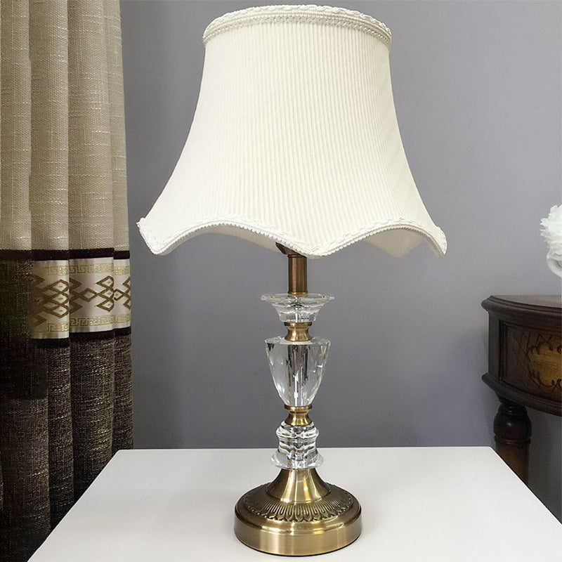 Modern Scalloped Table Lamp Faceted Crystal 1 Head Living Room Nightstand Light in Gold