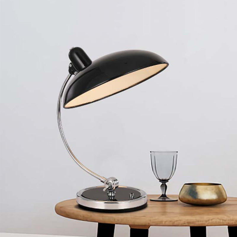 1 Head Dining Room Task Light Modern Black Small Desk Lamp with Flat Metal Shade