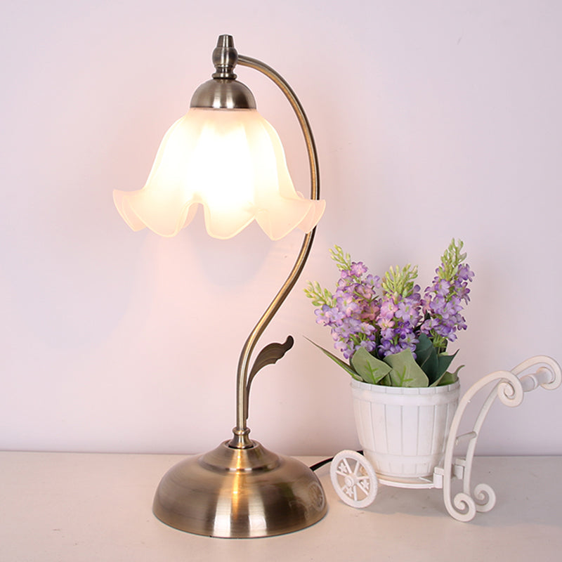 Moderner Stil Blumenform Tischlampe Glas 1 Lichttisch Licht