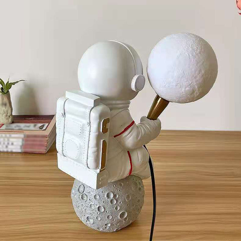 Modern Style Astronaut Shape Night Table Lamp Resin 1 Light Table Light