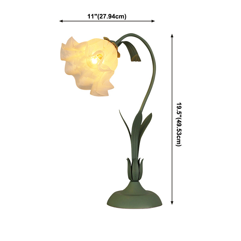 Modernism Flower-shape Night Table Lamps Metal 1 Light Nightstand Lamp in Green