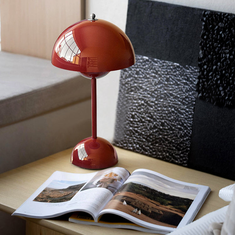 Dome Table Lamp in Modern Creative Style Metal Single Light Table Lamp for Bedroom