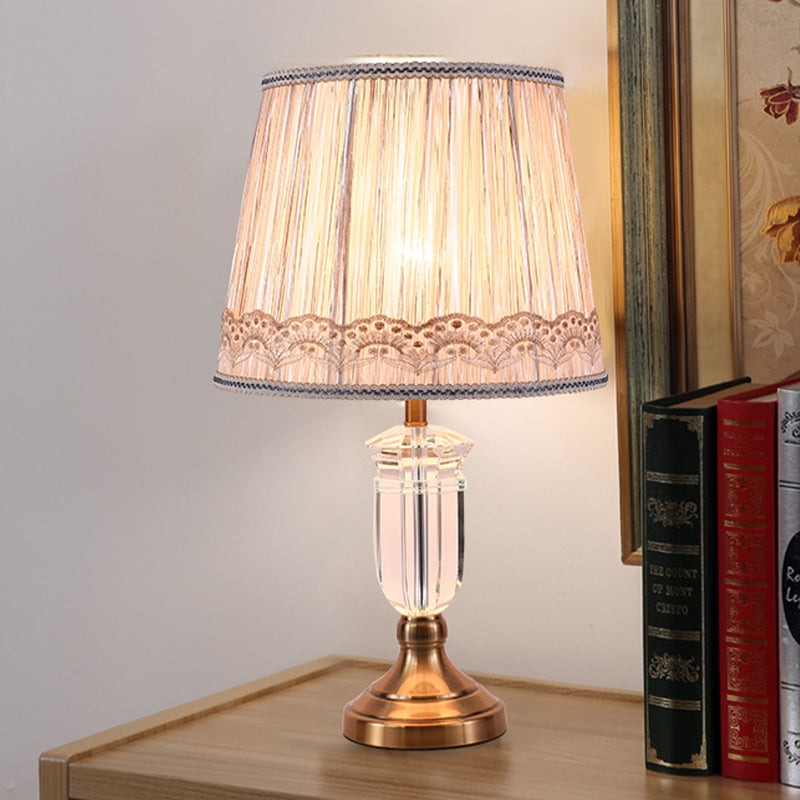 Lampada da tastiera conica il tessuto modernista 1 lampadina di lettura oro lampada per lo studio