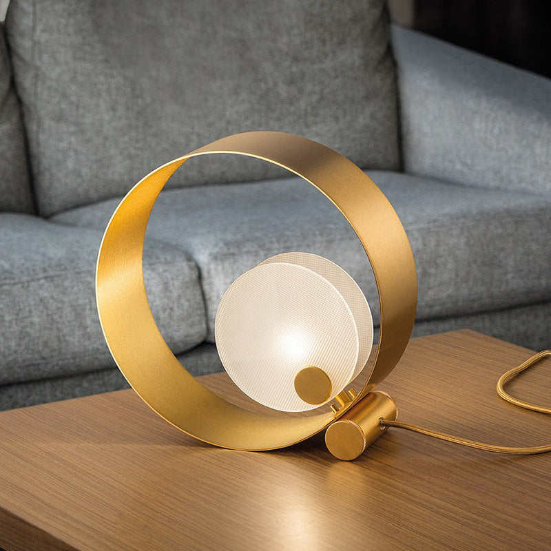 Minimalist Circle Nightstand Lamp Metal 1-Light Living Room Night Table Lighting in Gold