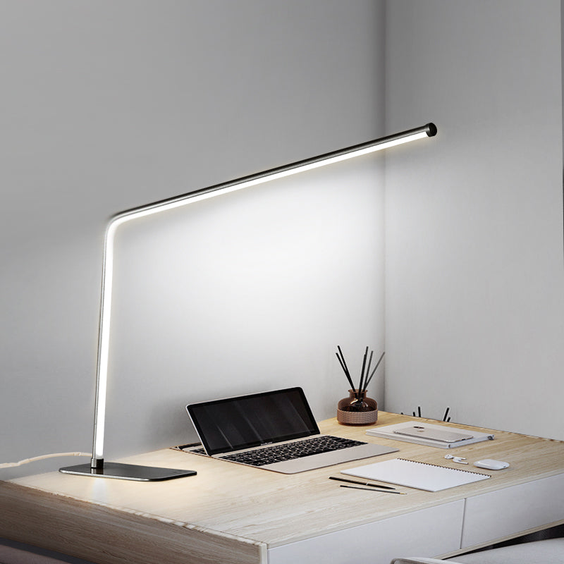 Nordic Style LED Table Lamp Modern Style Desk Lamp for Study Bedroom