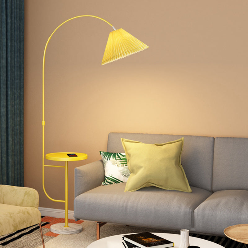 Modern Metal Floor Reading Lamp Conic 1-Light Floor Light with Desktop for Bedroom