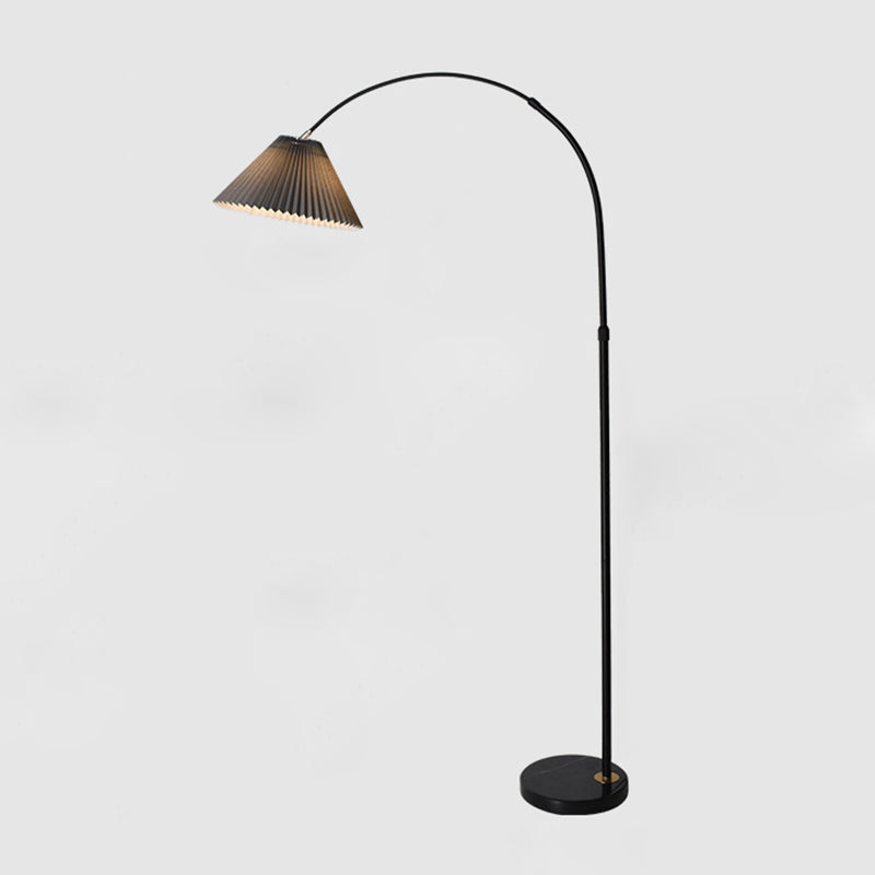 Lámparas de cono de 1 luces Modernismo Lámparas estándar de tela para sala de estar