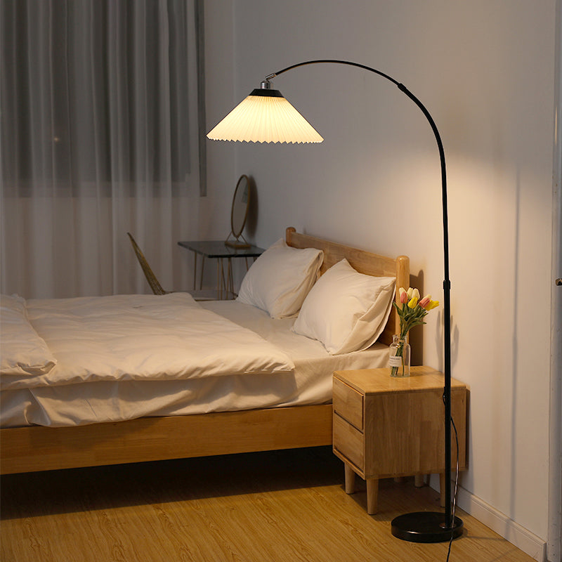 1 leichte Kegelstehlampen Modernismus Stoff Standard Lampe für Wohnzimmer