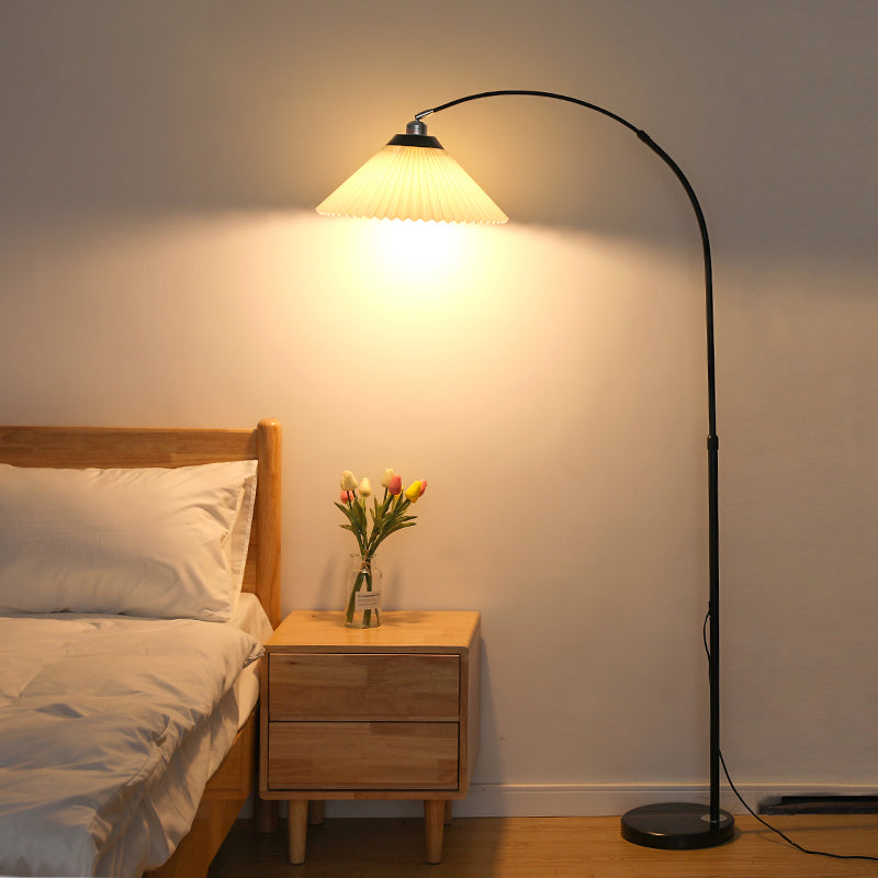 1 leichte Kegelstehlampen Modernismus Stoff Standard Lampe für Wohnzimmer