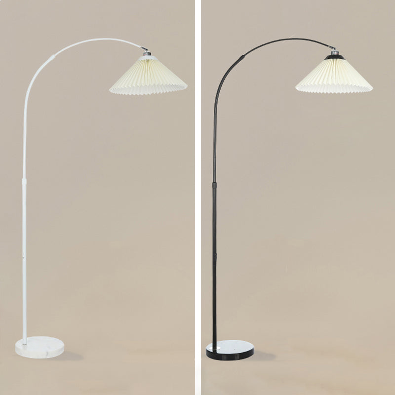 1 leichte Kegelstehlampen Modernismus Stoff Standard Lampe für Wohnzimmer