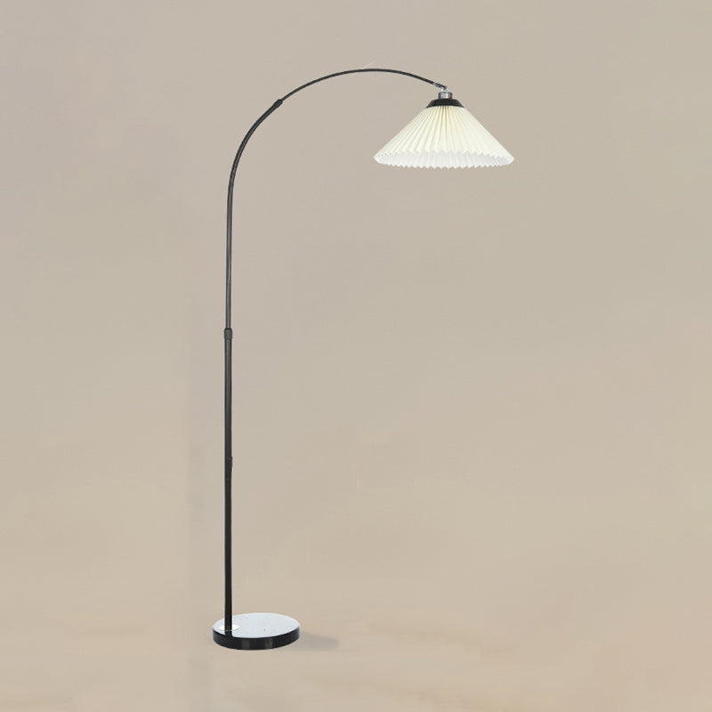 1 leichte Kegelstehlampen Modernismus Stoff Standard Lampe für Wohnzimmer