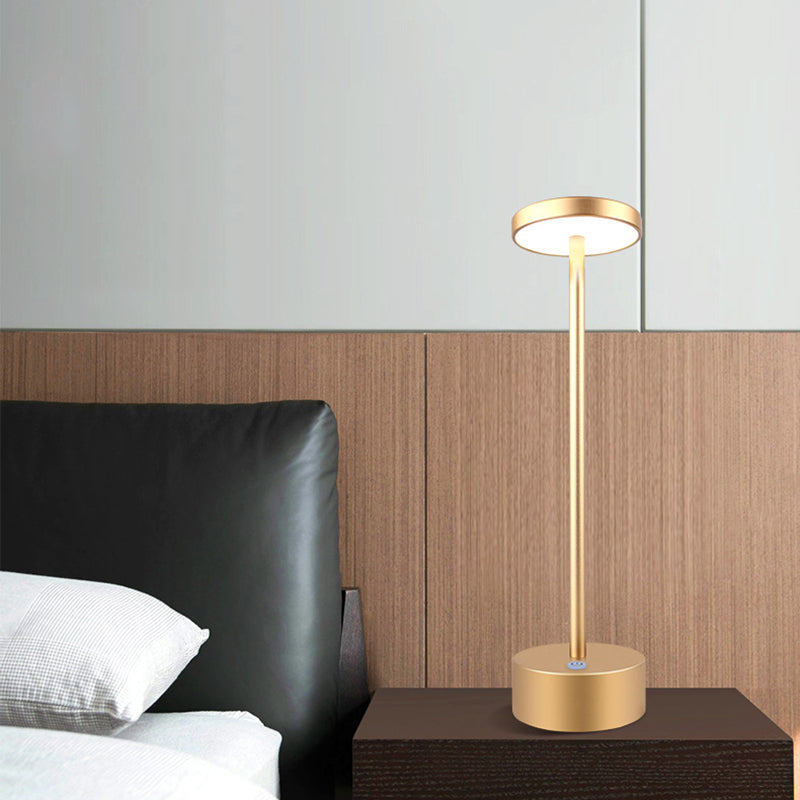 Aluminum Table Lamp Modern Style Single Light LED Table Light for Bedroom