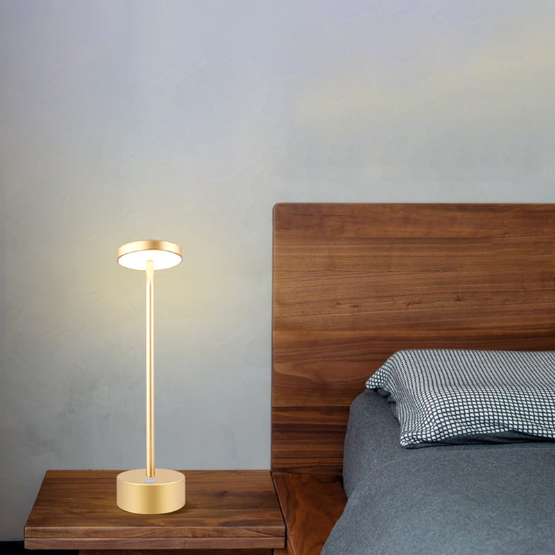 Aluminum Table Lamp Modern Style Single Light LED Table Light for Bedroom