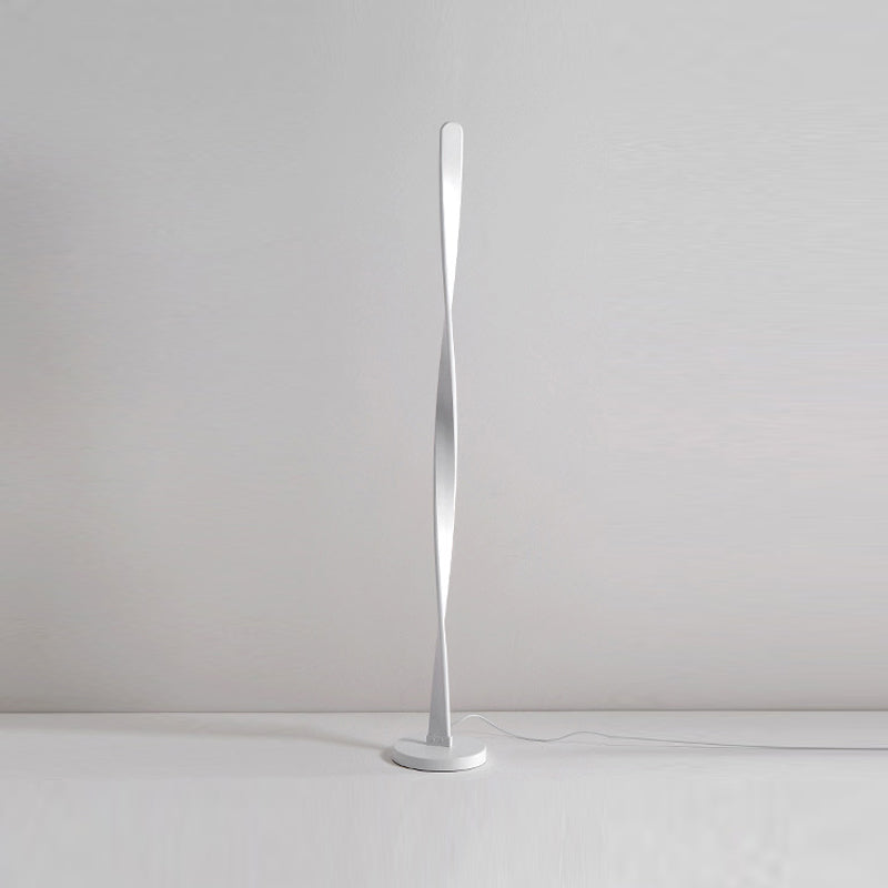 Simplicity Linear Standing Lamp Creative Metal Living Room LED Floor Light