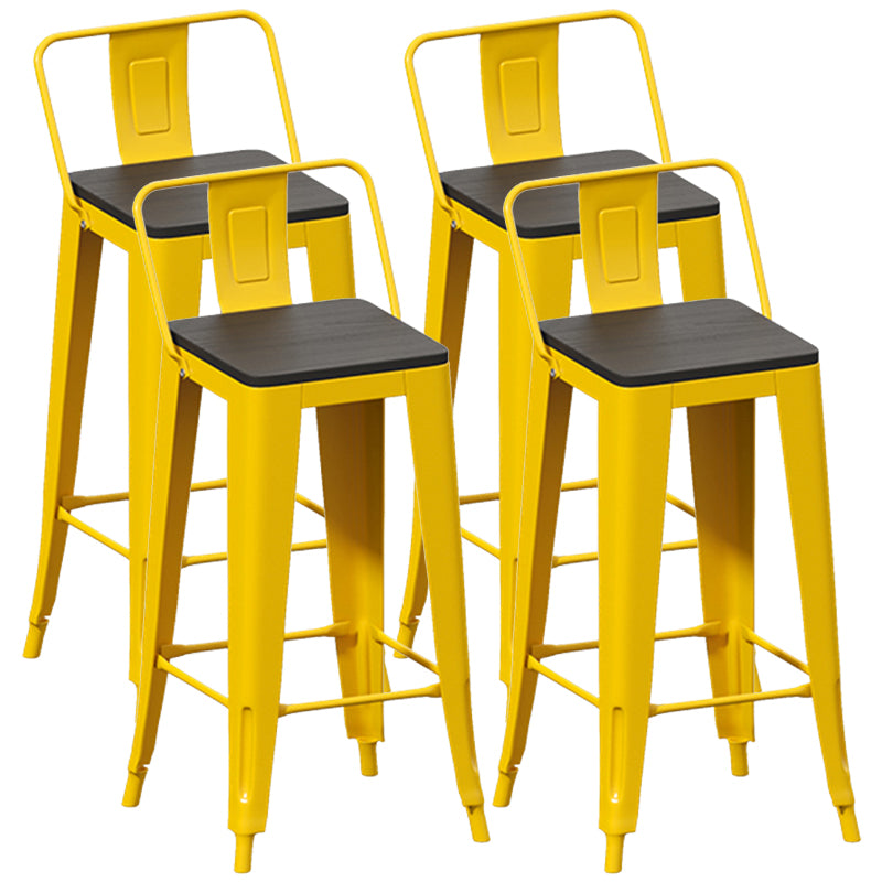 Taburete de barra de hierro amarillo estilo industrial Back 29.53 "Taburete de mostrador con asiento cuadrado