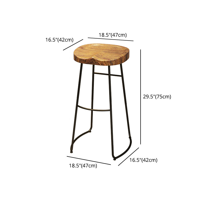 Tabouret de bar en fer noir de style industrie