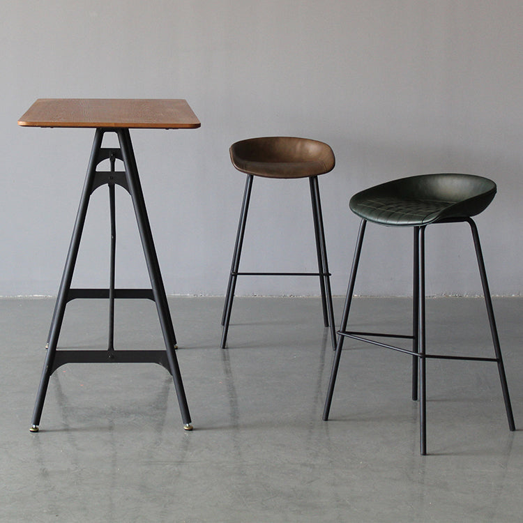 Tabouret de bar de salon en cuir en cuir en cuir industriel avec place de salon avec siège de seau