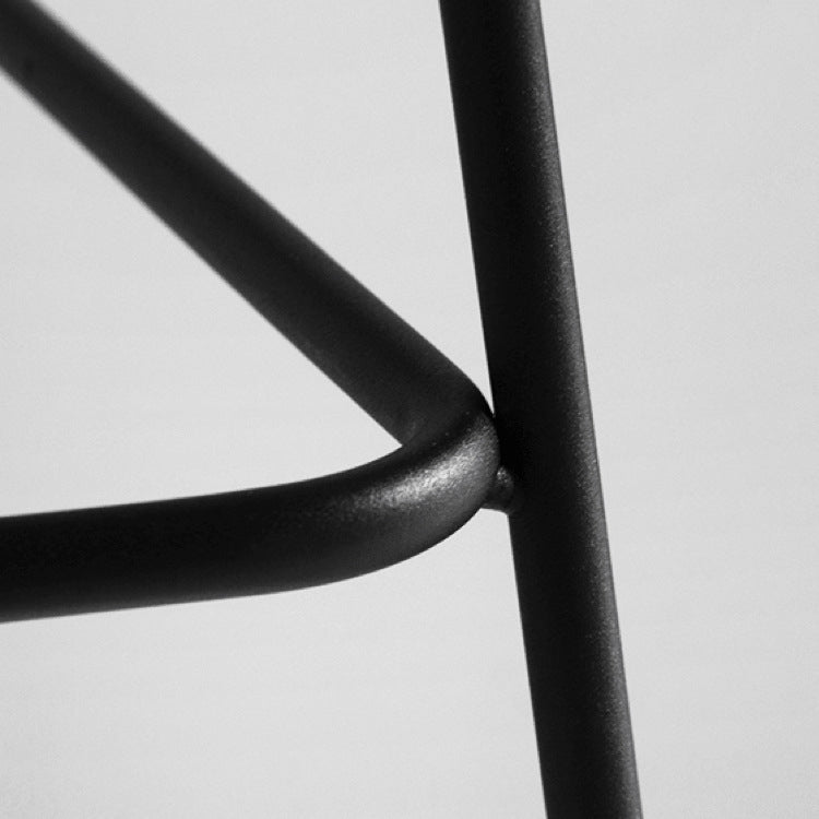 Taburetes de mostrador negro industrial taburetes de bar tapizado de hierro Bristol con asiento contorneado