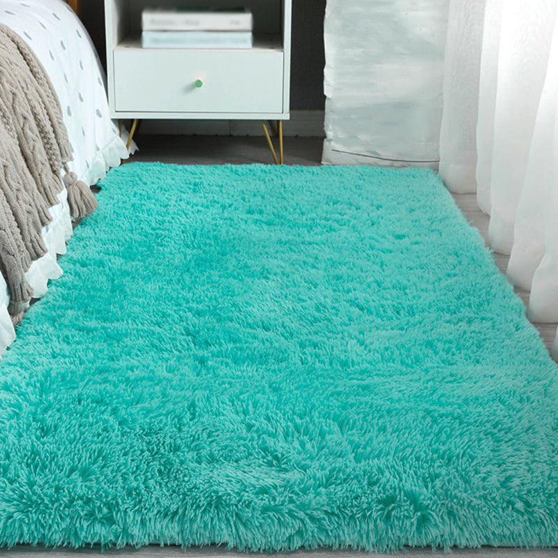 Tapis occasionnel du tapis de tapis en peluche en peluche de couleur unie pour chambre à coucher