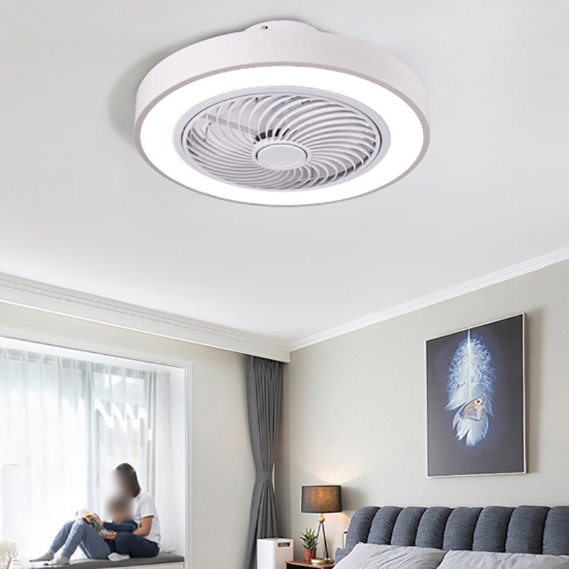 Éclairage de ventilateur de plafond en métal nordique