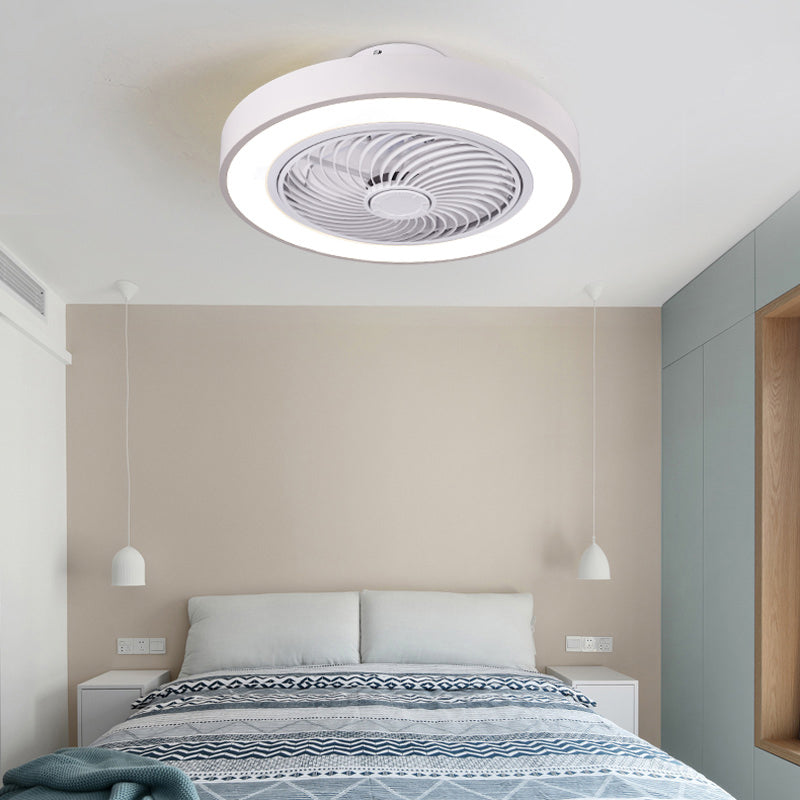 Éclairage de ventilateur de plafond en métal nordique