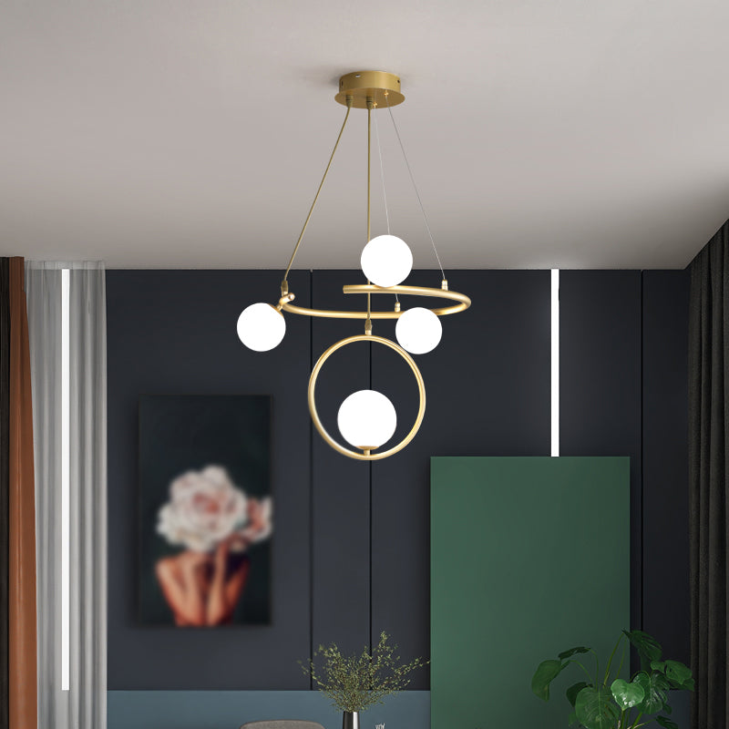 Lumière pendentielle du globe de verre dans le lustre en fer laqué pour la salle à manger de style créatif moderne pour la salle à manger