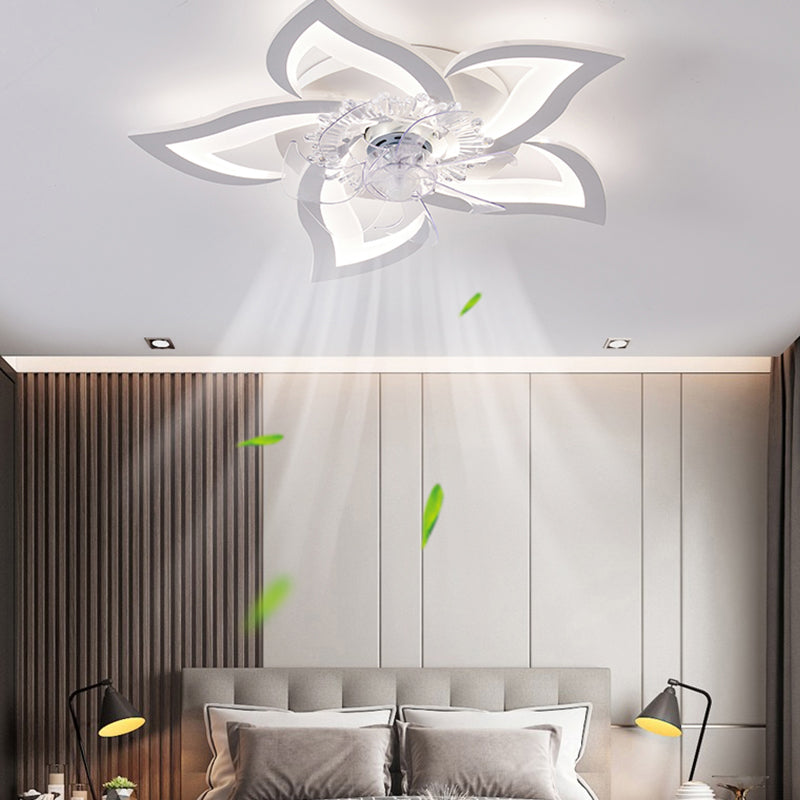 Nordic Metal Ceiling Fan Light Multi-Head Flush Mount Lighting with Plastic Fan Blade