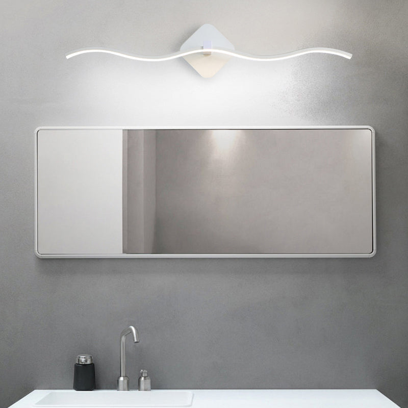 Lineaire vorm Metalen wand SCONCE Moderne stijl 1 lichte spiegelwandverlichtingsarmaturen