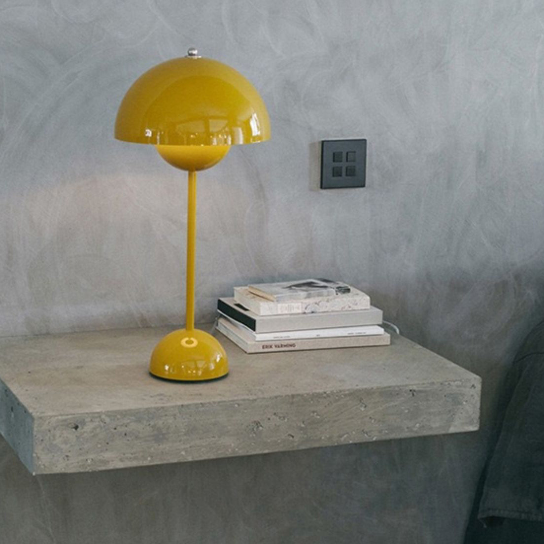 Lampada da scrivania in metallo colorato contemporaneo Funzione per la scrivania per la scrivania per soggiorno