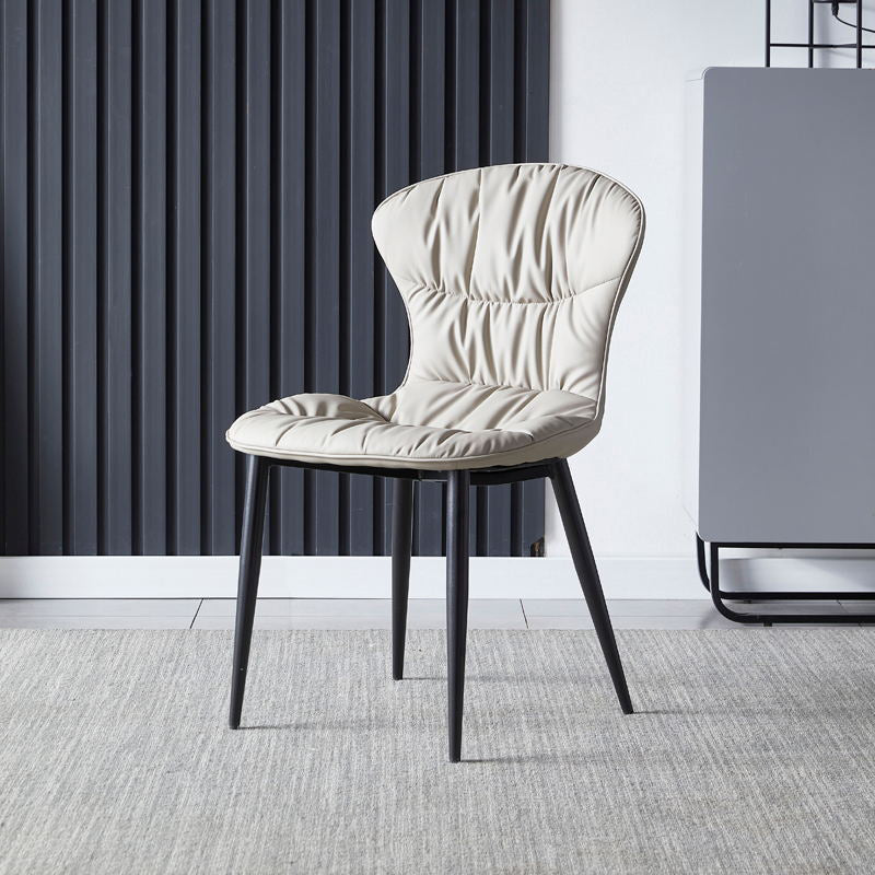 Zeitgenössischer Essanarmloser Stuhl Matte Finish Leder gebogene Parsons Seitenstuhl