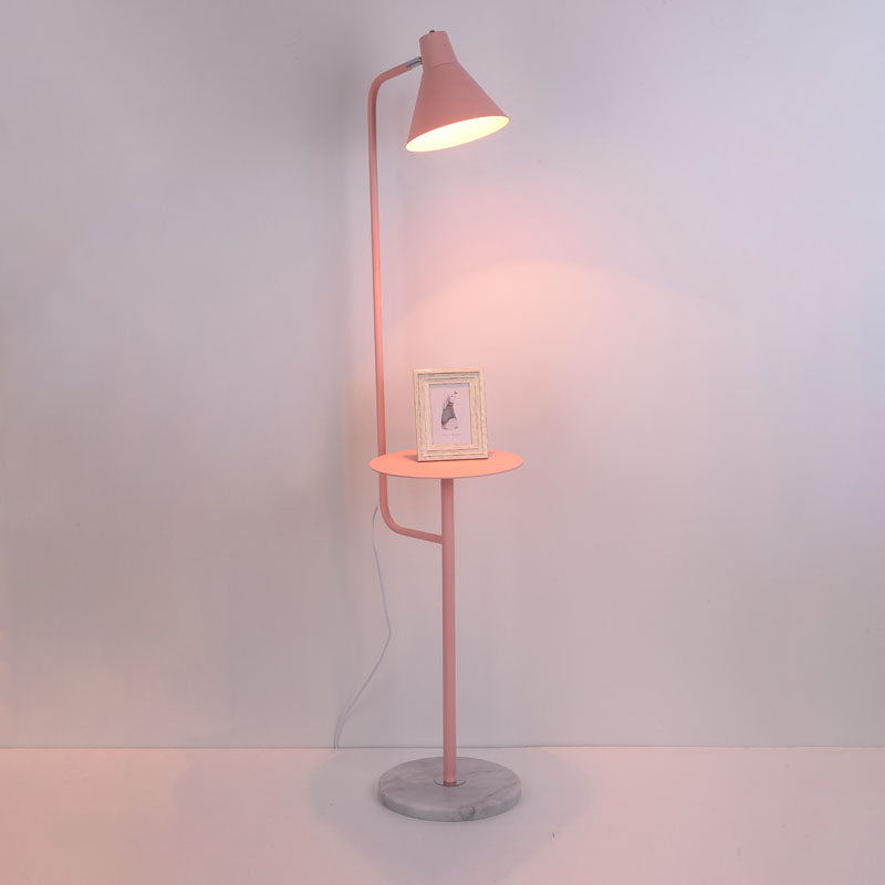 Geometrische metalen vloerlamp Moderne Noordse macarons enkele lichte vloerlampbevestiging