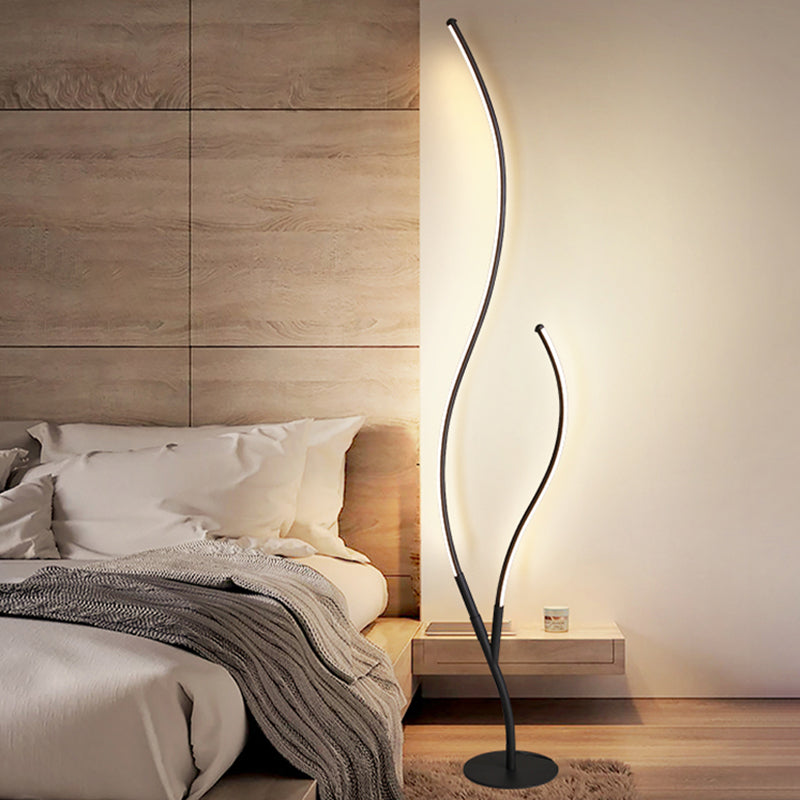 Luce moderna a pavimento in metallo a forma lineare Stile moderno le lampade a pavimento multipla