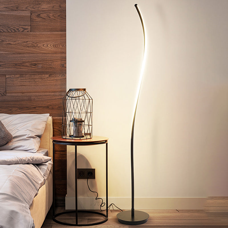 Luce moderna a pavimento in metallo a forma lineare Stile moderno le lampade a pavimento multipla