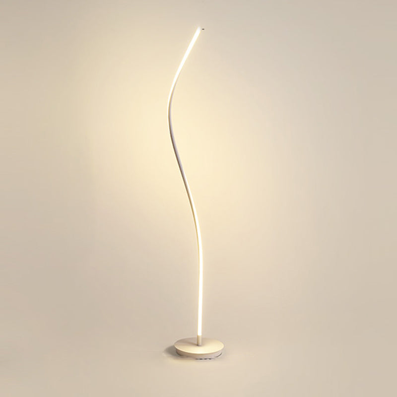 Luce moderna a pavimento in metallo a forma lineare Stile moderno le lampade a pavimento multipla