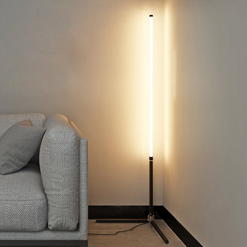 Lampada da pavimento a forma lineare contemporanea in metallo a 1 luce