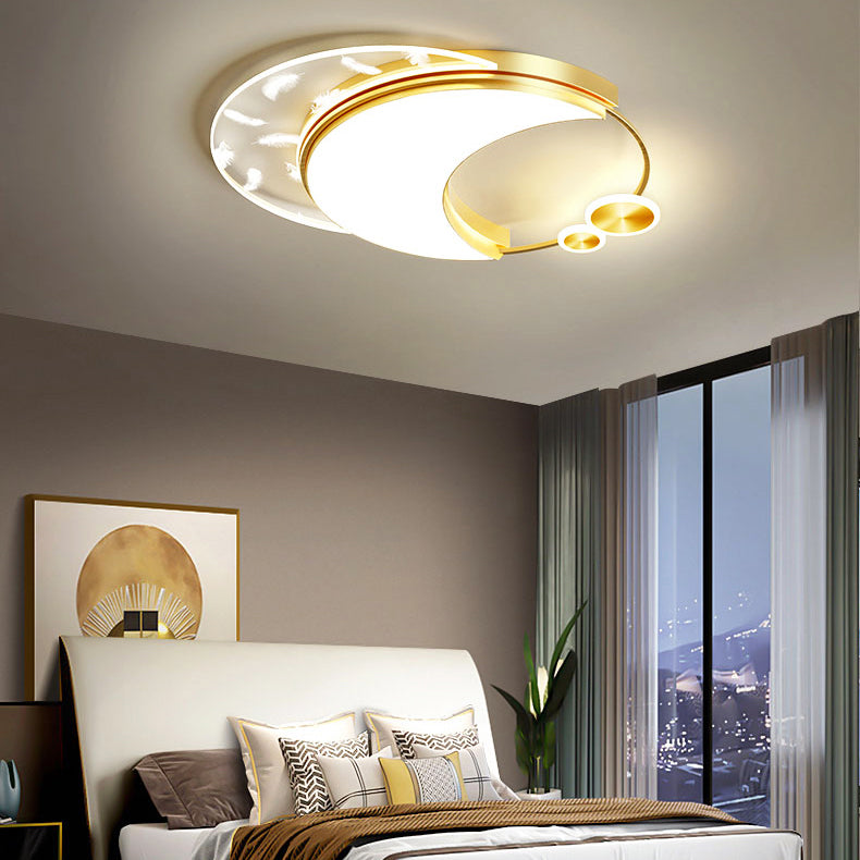 Contemporary Flush Light Fixture Metal 4 Light Flush Mount Ceiling Light in Gold Finish