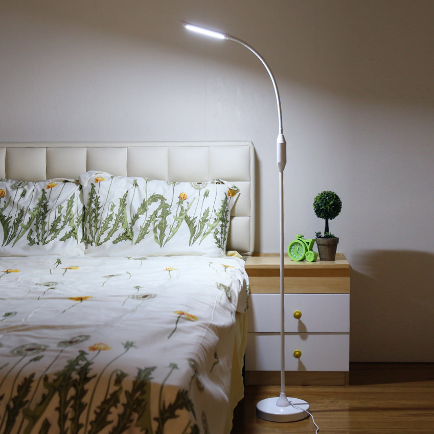 Modern Linear Floor Lamp Metal 65" High LED Floor Light for Living Room