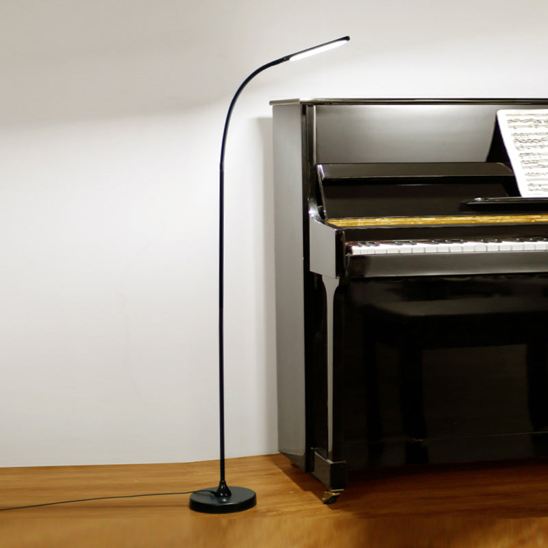 Lampada da pavimento lineare moderna Metal 65 "Luce al pavimento a LED alto per soggiorno