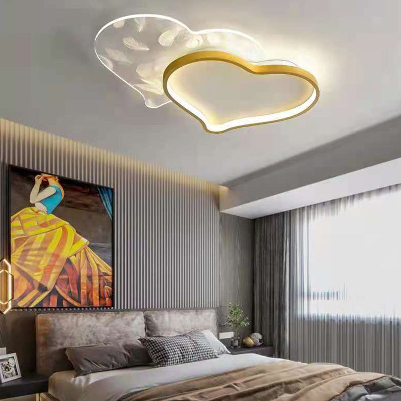 1 Light Heart Ceiling Light Modern Style Metal Ceiling Lighting for Living Room