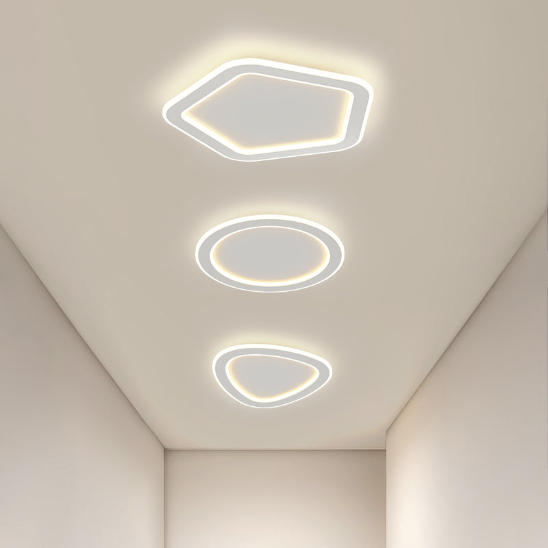 Apparecchio da soffitto moderno a LED con montaggio a soffitto in metallo geometrico