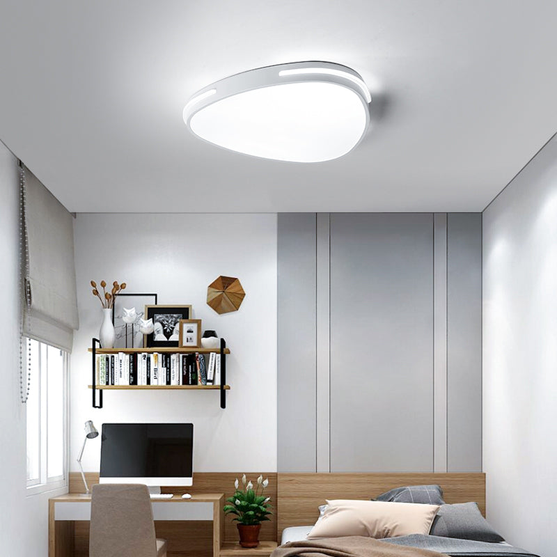 Metal Flush Mount Ceiling Light Modern LED White Ceiling Mount Light