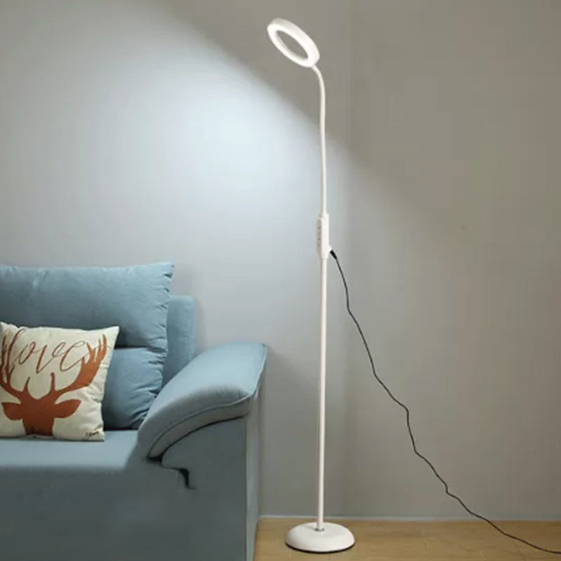 Lampada da pavimento a forma di cerchio in stile moderno in metallo in metallo a 1 luce