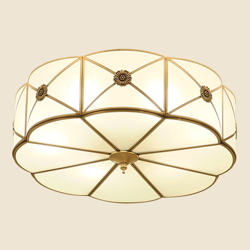 Gouden koperen plafondverlichting armaturen traditionele trommelplafond gemonteerde lamp met glazen schaduw