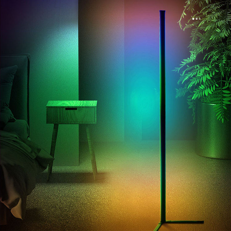 Linear Shape Floor Lighting Contemporary Style Metal 1 Light Floor Lamp in Black