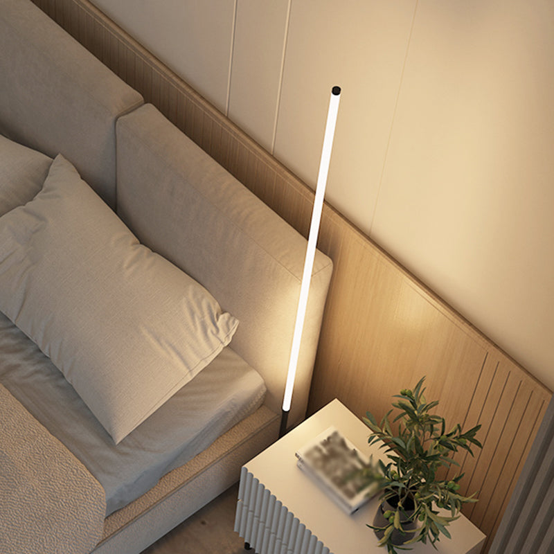 Lampada da pavimento a forma lineare Metal contemporanea 1 illuminazione a pavimento leggera