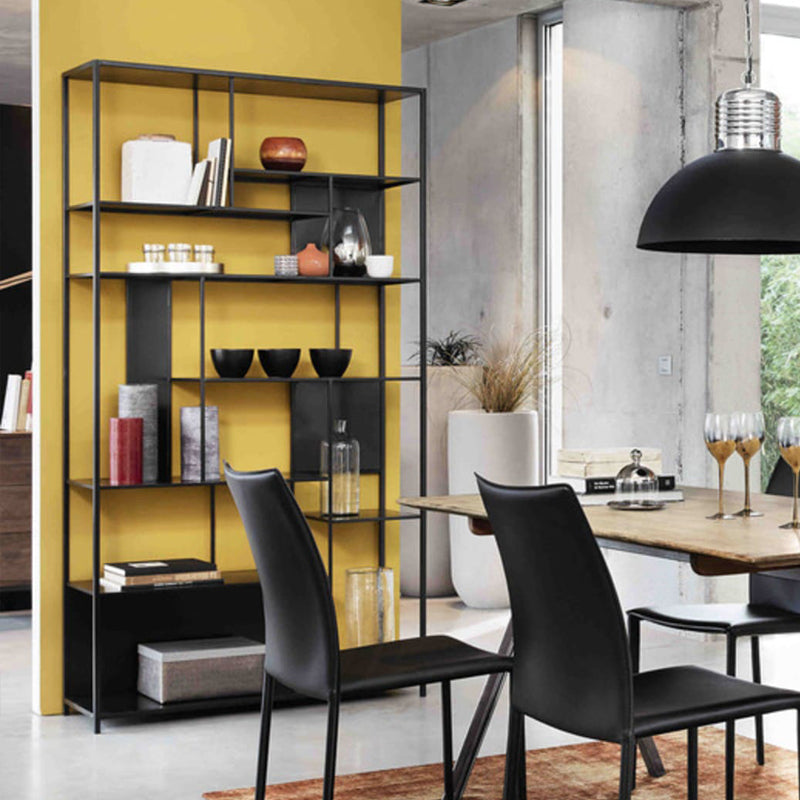 Bibliothèque d'étagère ouverte noire de style industriel pour le bureau